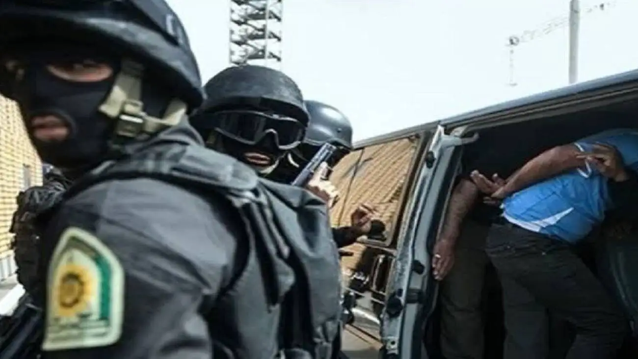 پلیس امنیت: 34 لیدر و محرک اصلی اغتشاشات دستگیر شدند  -  3 نفر که مقاومت کردند زمین گیر شدند