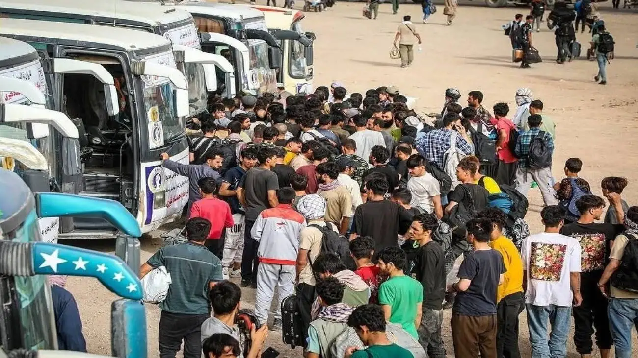 ویدیو  -  آمار رئیس مرکز اتباع و مهاجرین خارجی وزارت کشور از جمعیت اتباع در ایران