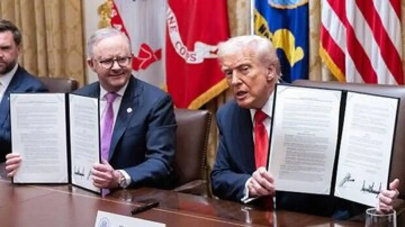 ترامپ برای مقابله با چین یک توافق بسیار مهم امضاء کرد  -  رئیس جمهور آمریکا خطاب به سفیر استرالیا: احتمالا هیچ وقت هم از تو خوشم نخواهد آمد!