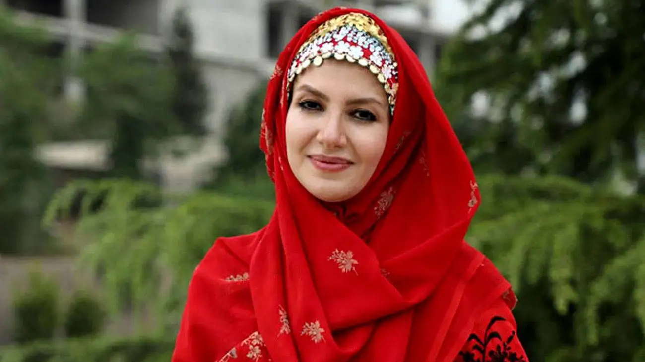عکس   -  گریه های ملیکا زارعی، خاله شادونه در شب های احیا  -  اشک خانم مجری شاد و خندان رو تابحال هیچکس ندیده بود!