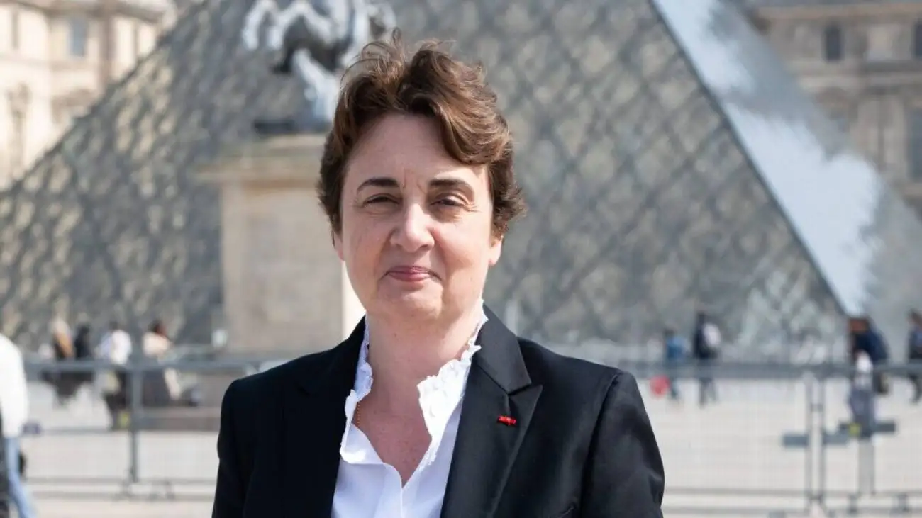 جواهرات سلطنتی خاندان ناپلئون که از موزه لوور سرقت شد + عکس