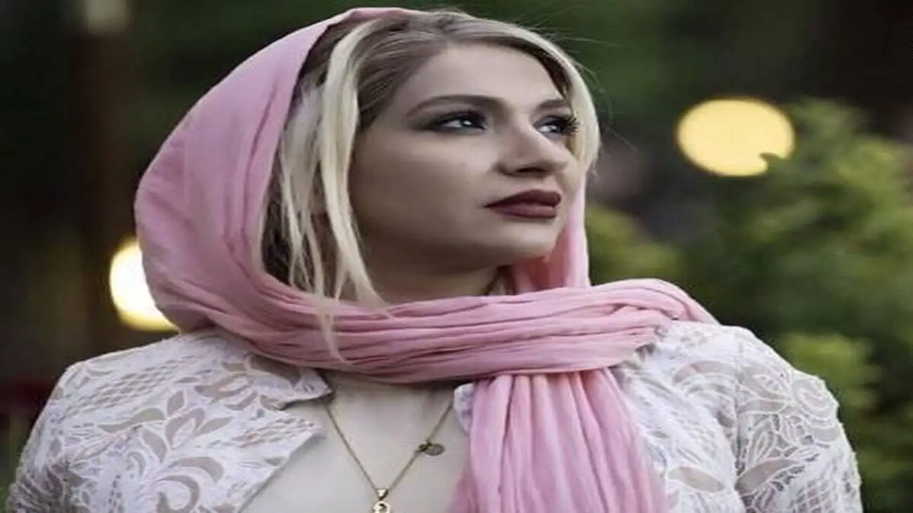 روایت ناگوار بازیگر زن ایرانی: همسرم شب عروسی سر من را کوبید به تخت  -  او جوراب هایش را در دهان من کرد و ...