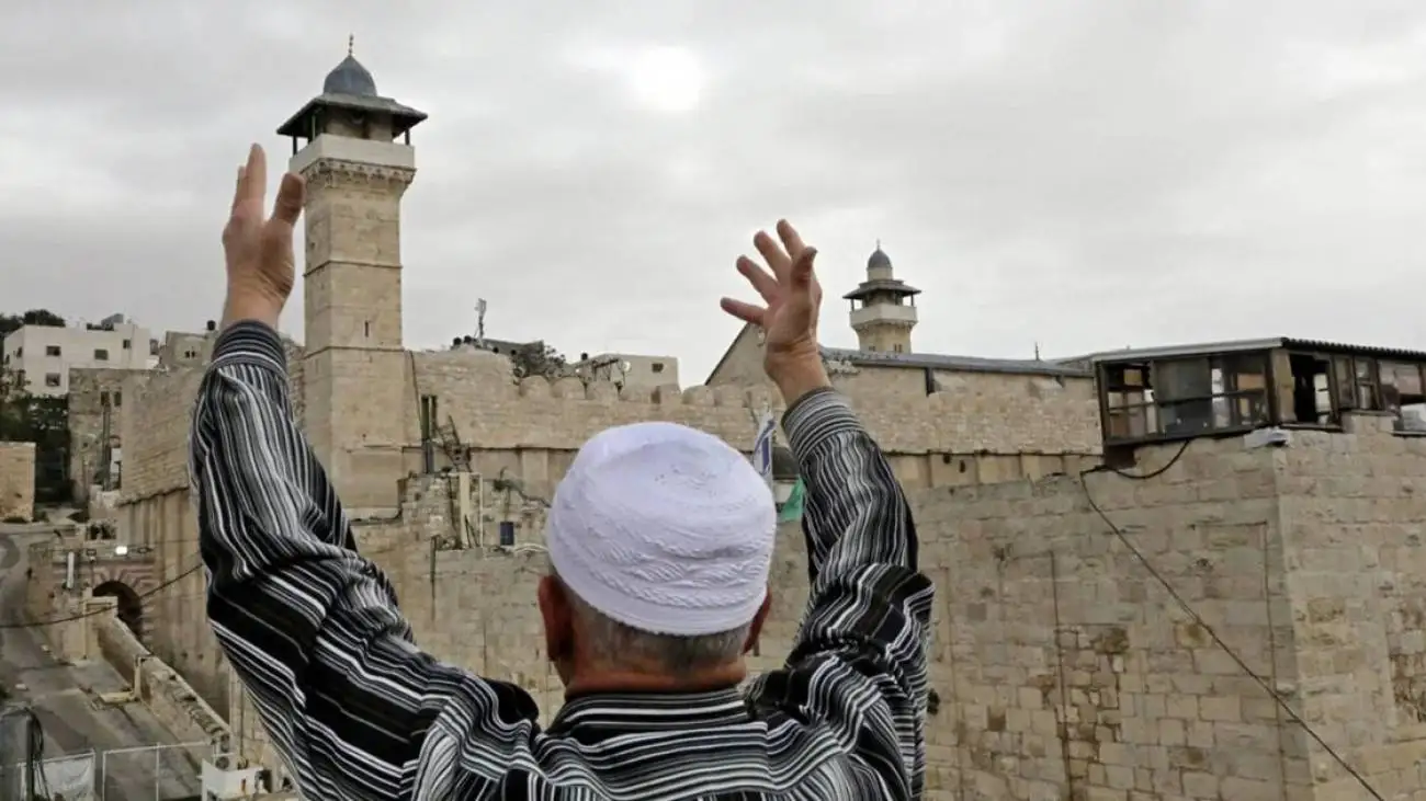 مسجد ابراهیمی کجاست و چرا اهمیت دارد؟