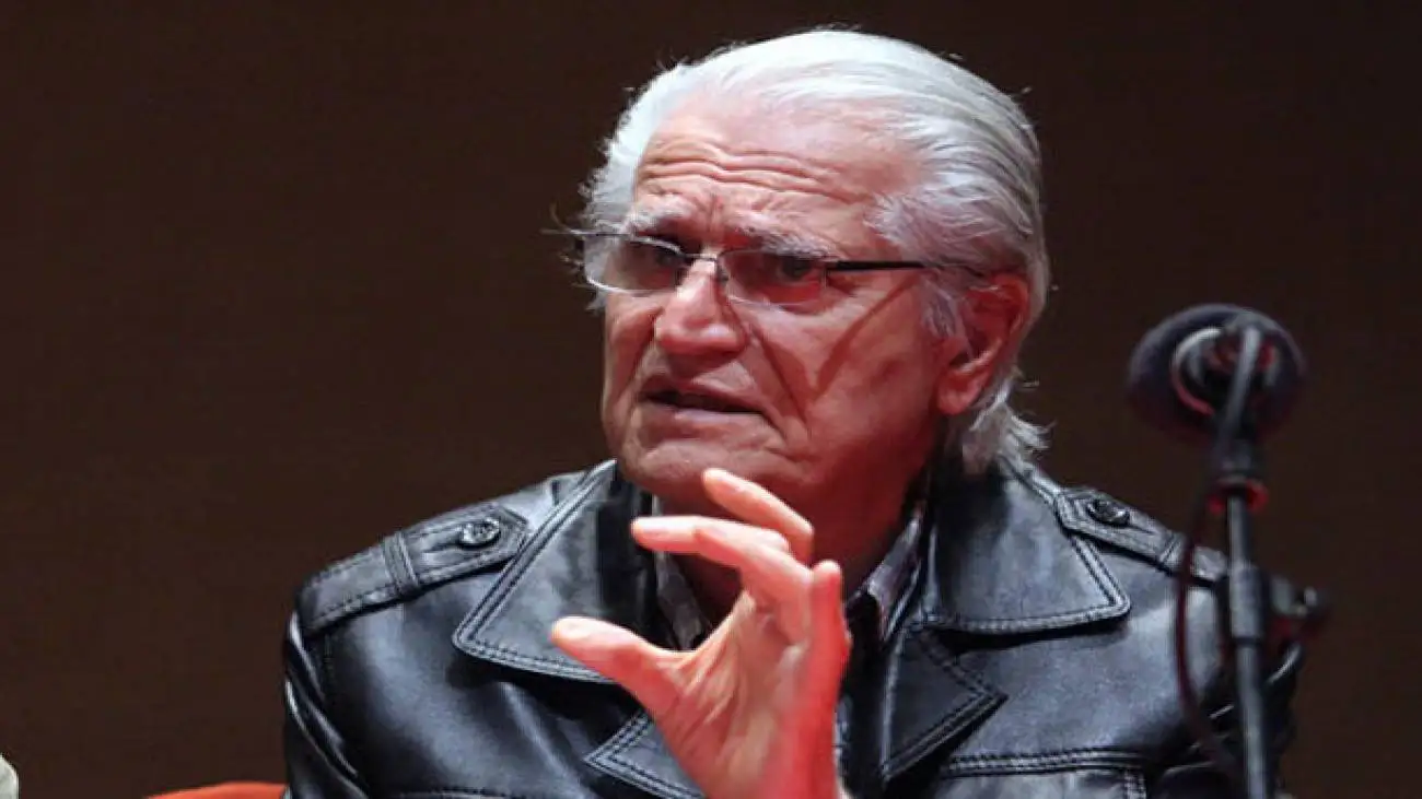 درمورد (پژمان) چه گفته شد؟  -  کسانی که نامه بر علیه اش نوشتند موفق نشدند