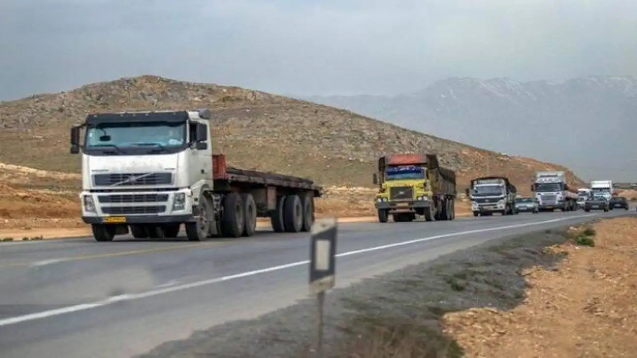 ماجرای نارضایتی رانندگان کامیون در روزهای اخیر چه بود؟  -  گازوئیل 3 نرخی فعلا منتفی شد