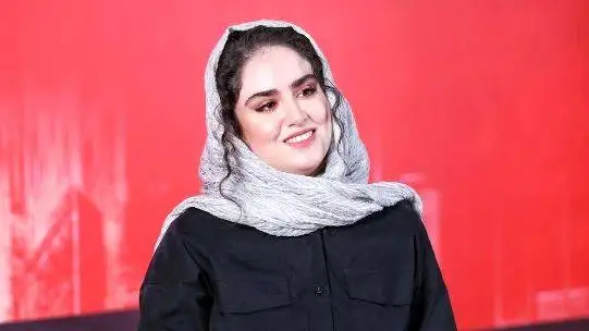 زیبایی خیره کننده مادر هانیه غلامی بازیگر سریال (یزدان) همه رو شوکه کرده -  زیبایی ارثی مادر و دحتر