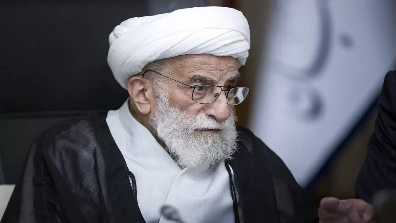 تصاویر - تصویری از دوران جوانی آیت الله جنتی پس از بازداشت در کردستان