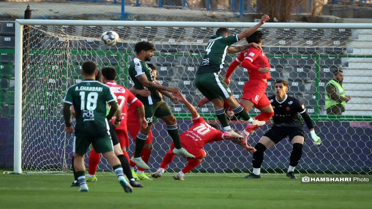 رونمایی از نخستین خرید داخلی رسپولیس  -  بازیکن لیگ برتری امضا می کند