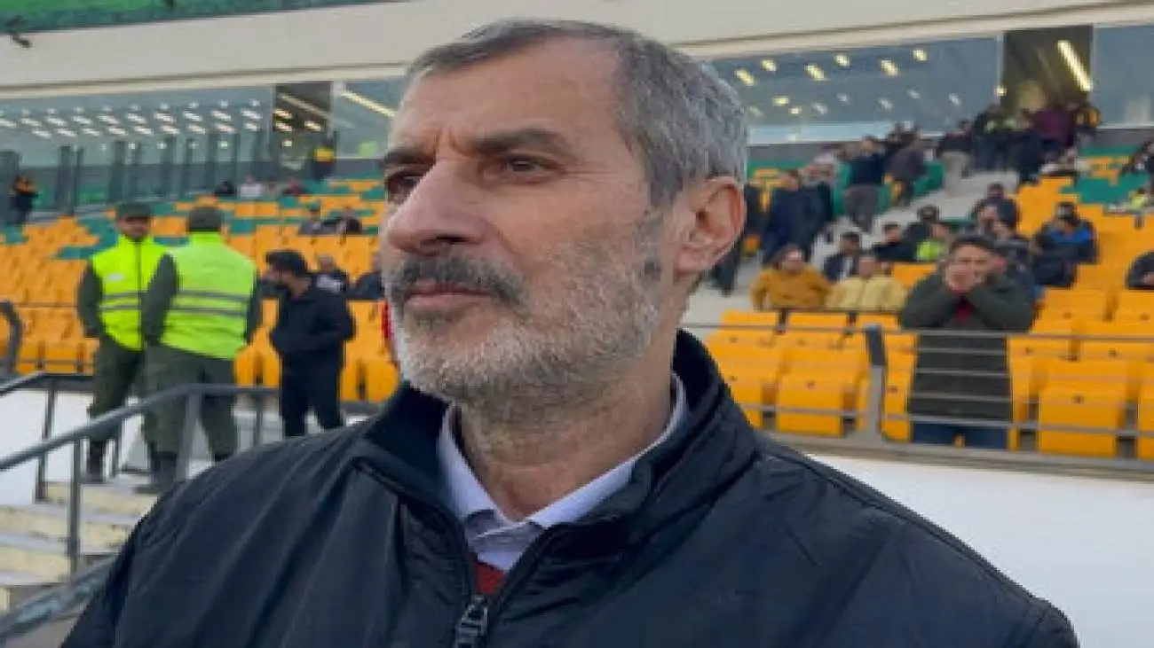 مایلی کهن:رسول خادم را بیش از همه دوست دارم اما علیرضا دبیر موفق است -  چرا باید قلعه نویی عوض شود؟ -  دلم برای سرمربیان ایرانی می سوزد