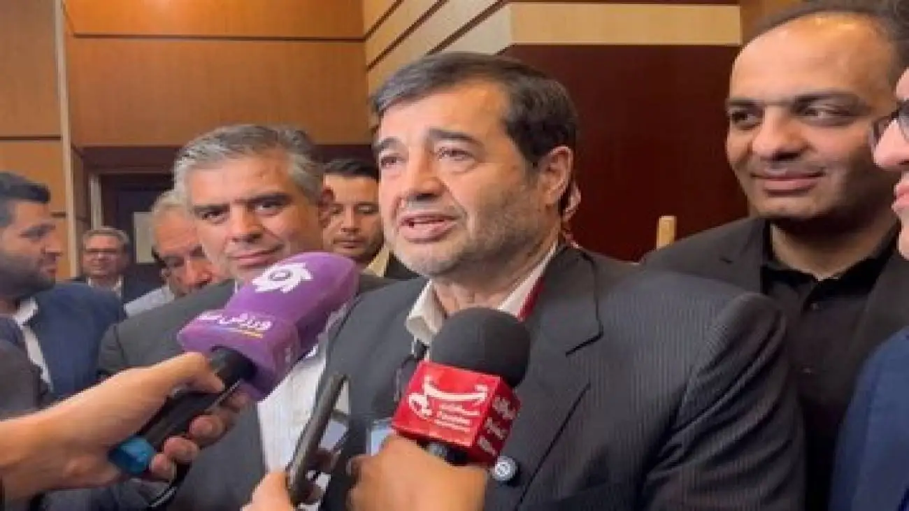 واکنش غیرمستقیم وزیر ورزش به حرف های زنوزی