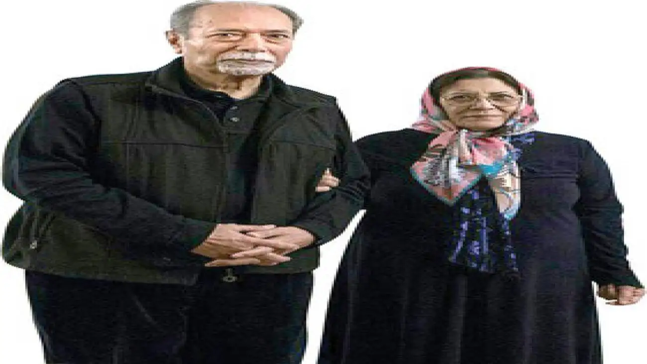 علی نصیریان: همسرم فرش نفیسی را که جهیزیه اش بود فروخت تا من بتوانم به فستیوال آتن بروم -  بعد از فوتش سه روز اشک چشمم خشک نشد