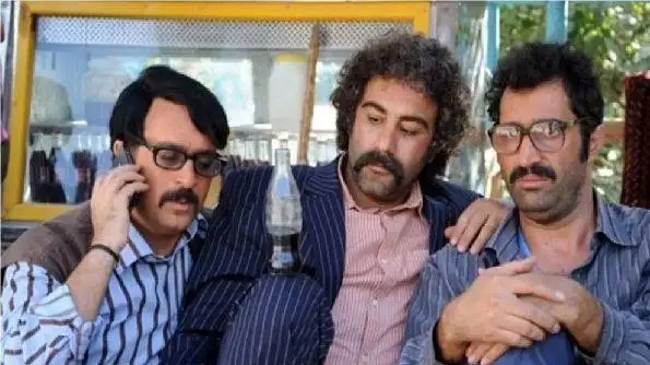 ویدیو -  سکانس خندان - عکس مامان محسن تنابنده رو گذاشتن فیسبوک  - ترکیب افشاری و تنابنده بمب خندس