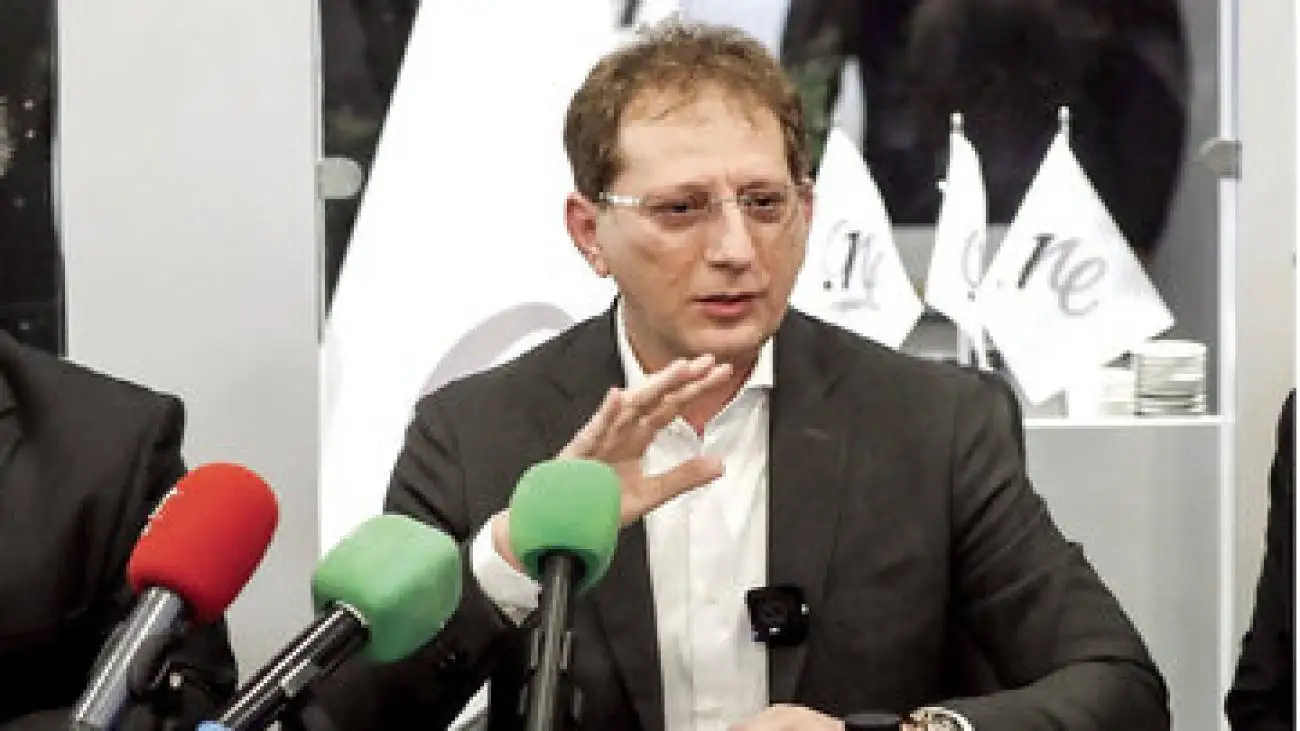 هر کسی رمز ارز (زنجانی) را پذیرفته، بیاید توضیح دهد -  آقایان بگویند چطور زنجانی از حکم اعدام به اینجا رسید