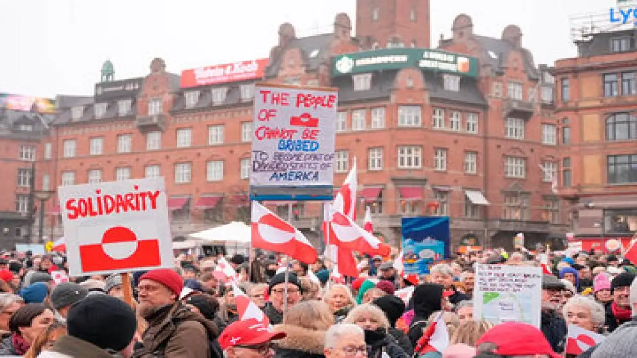 دانمارک به ترامپ: گرینلند به کمک خارجی نیاز ندارد