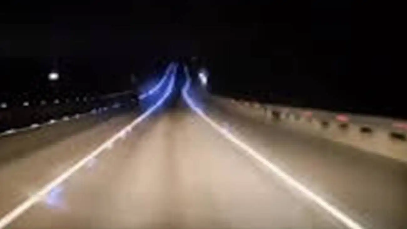 ویدیو  -  تکنیک جالب نورپردازی جاده های بلژیک برای شب!