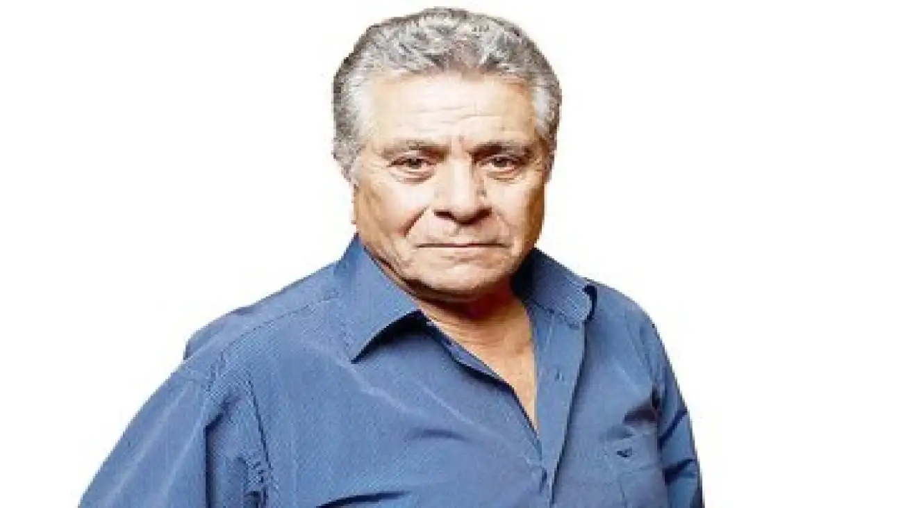 تصویر  -  گشت و گذار بهروز وثوقی و خسرو شکیبایی در آمریکا در دهه 80