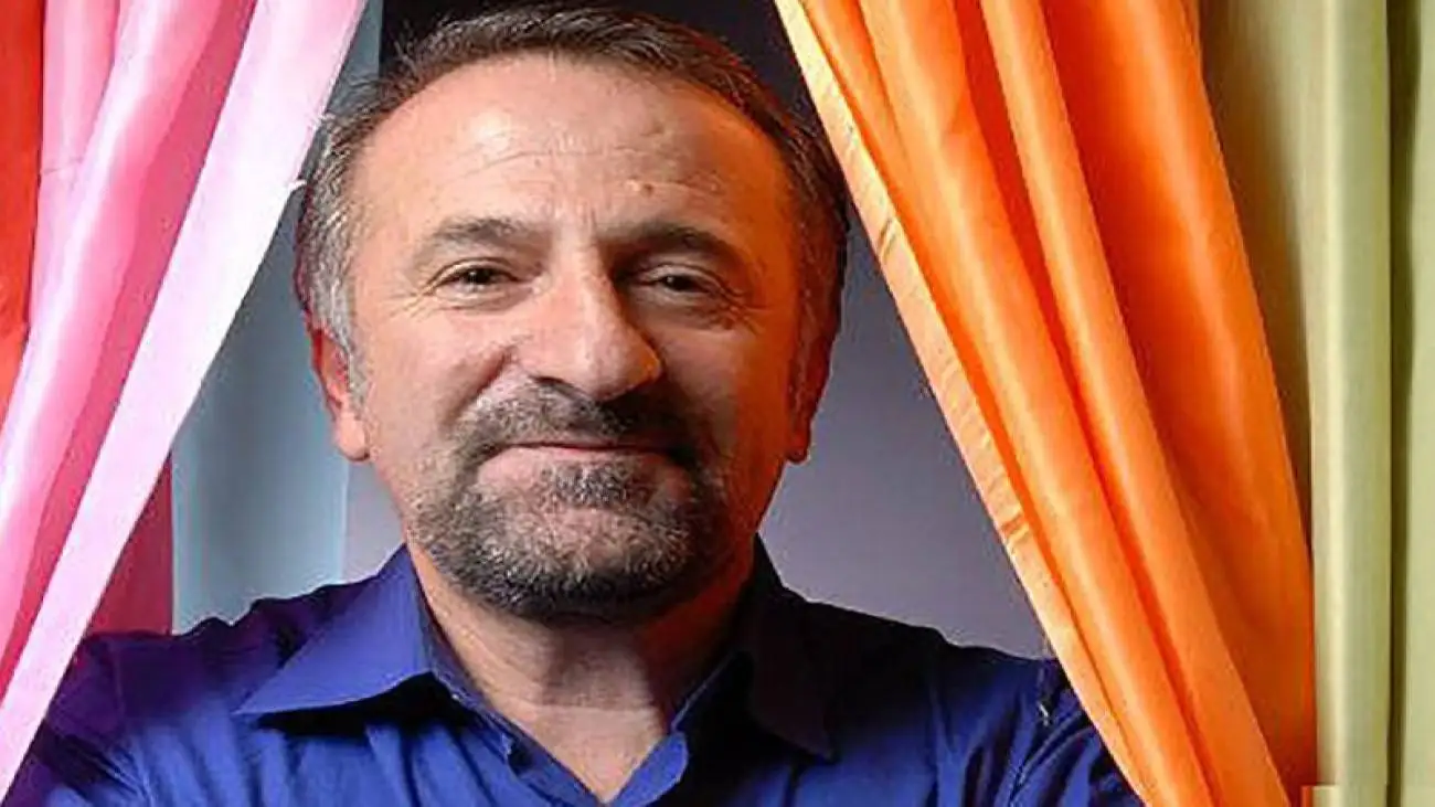 ویدیو  -  هنگ کردن مهران رجبی از جملات پیچیده جواد خیابانی!