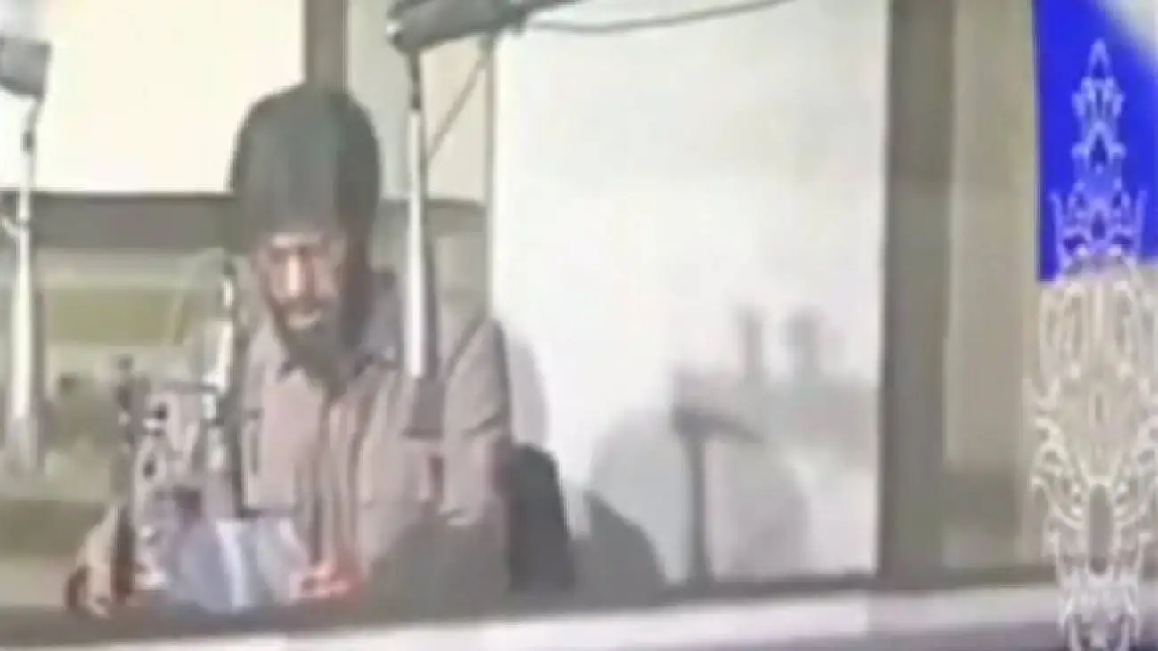 بازخوانی نوستالژیک لحظه آزادسازی خرمشهر + ویدئو  -  شنوندگان عزیز توجه فرمایید خونین شهر، شهر خون ...
