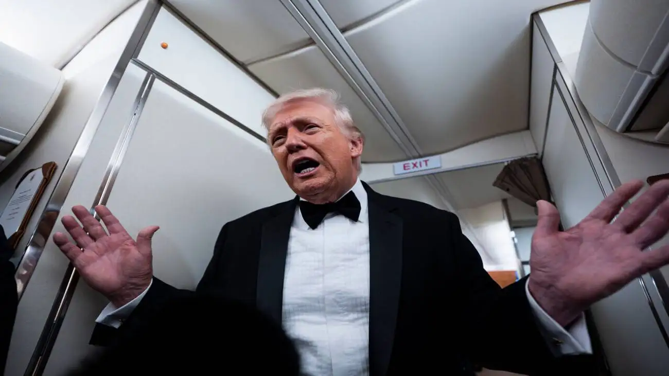 ویدیو  -  کارشناس صداوسیما: ترامپ از درون آمریکا به علت مشکلات معیشتی مردم خودش تحت فشار است