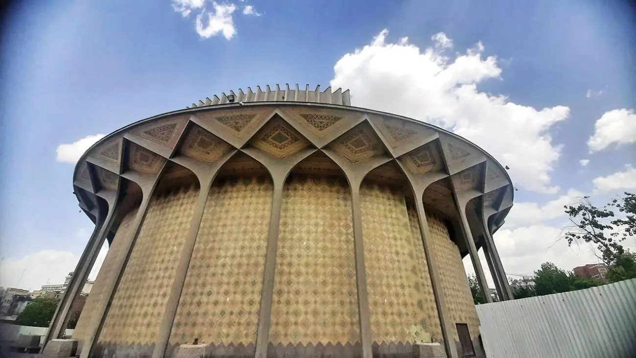 90 سال پیش محوطه تئاتر شهر این شکلی بود + عکس