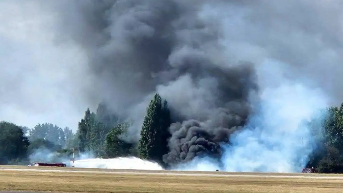 سقوط ناگوار هواپیما و خرابی گسترده در این شهر + ویدئو