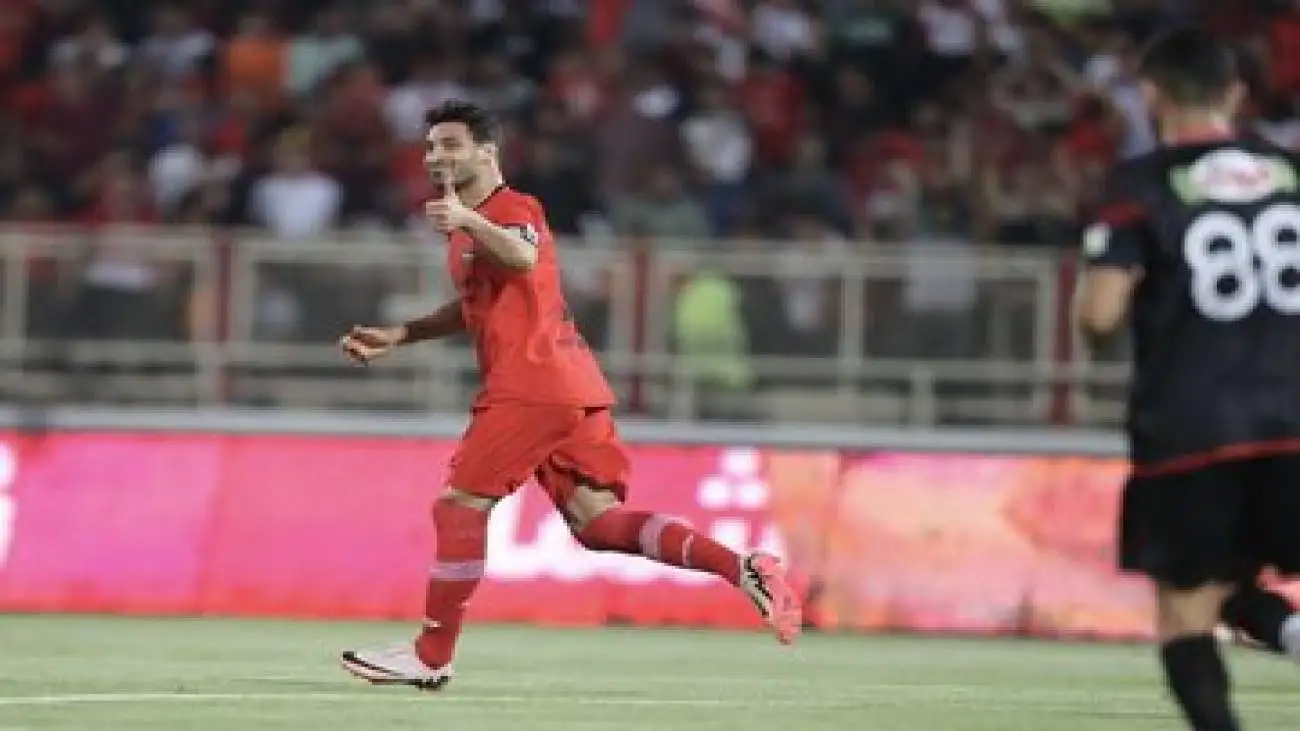 حمایت تراکتور از شجاع بعد از بی احترامی به مردم ایران!