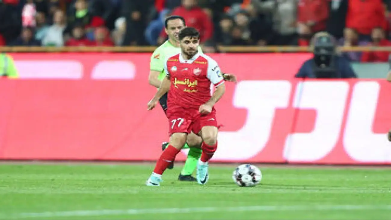 عمری: امیدوارم با پرسپولیس قهرمان شویم