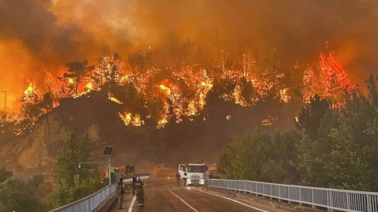 ویدیو  -  آتش سوزی گسترده در فیلیپین