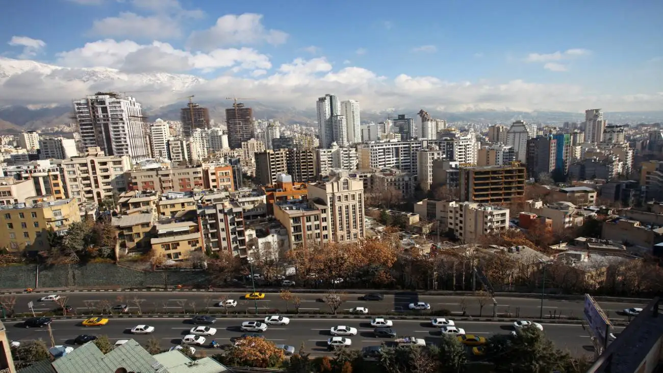 چه افرادی در تهران خانه های دلاری اجاره می کنند؟  -  عدم تمکین به نرخ  اعلامی اجاره بها باعث جریمه و تعزیر است