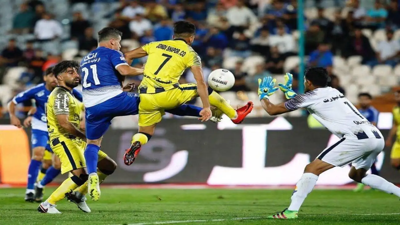 گل اول آلومینیوم به استقلال پنالتی  -  ویدئو