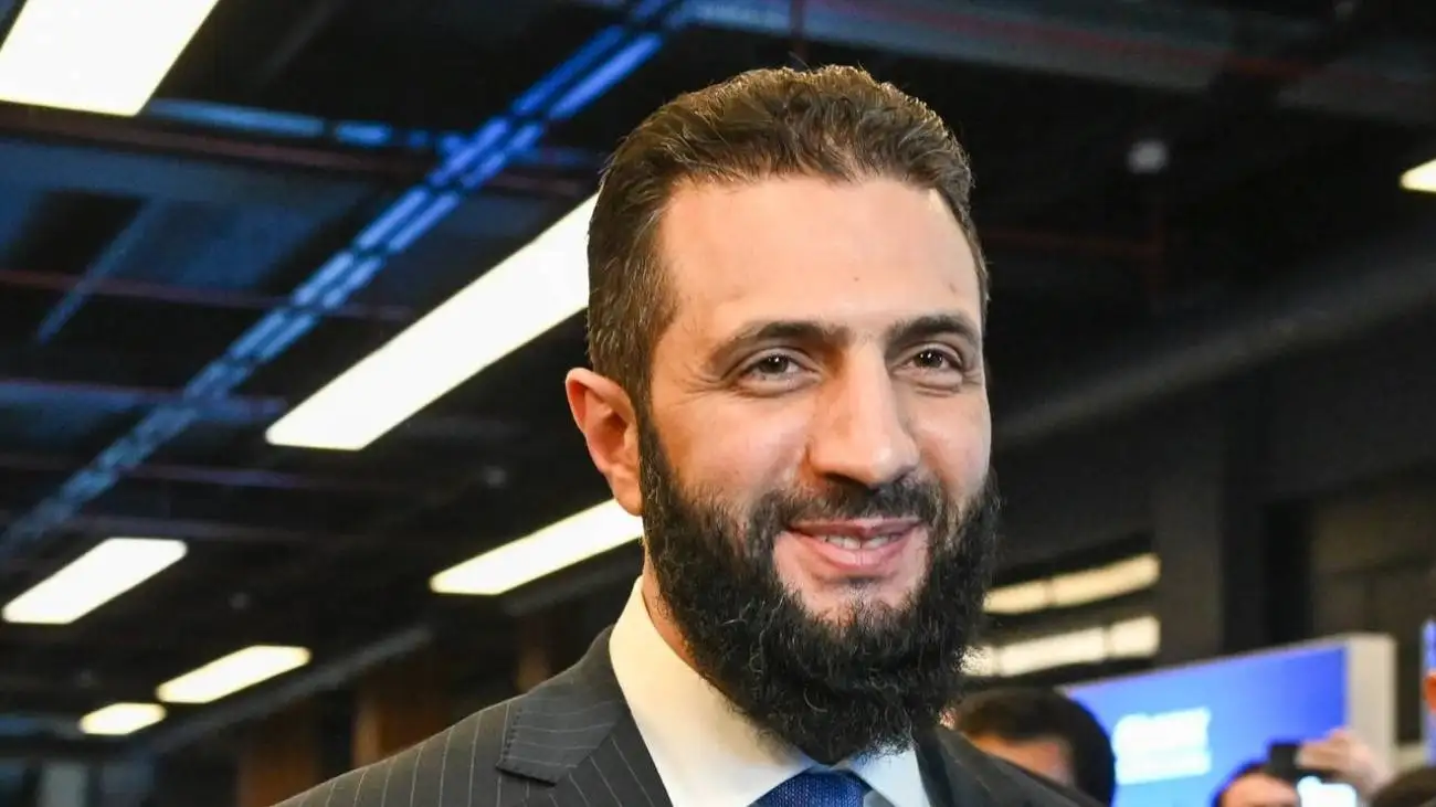 ویدیو  -  واکنش جولانی به گذشته تروریستی اش : گذشته ها گذشت!