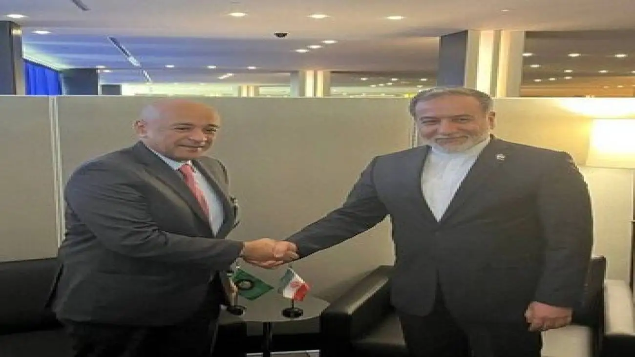 مذاکره تلفنی عراقچی و دبیرکل شورای همکاری خلیج فارس