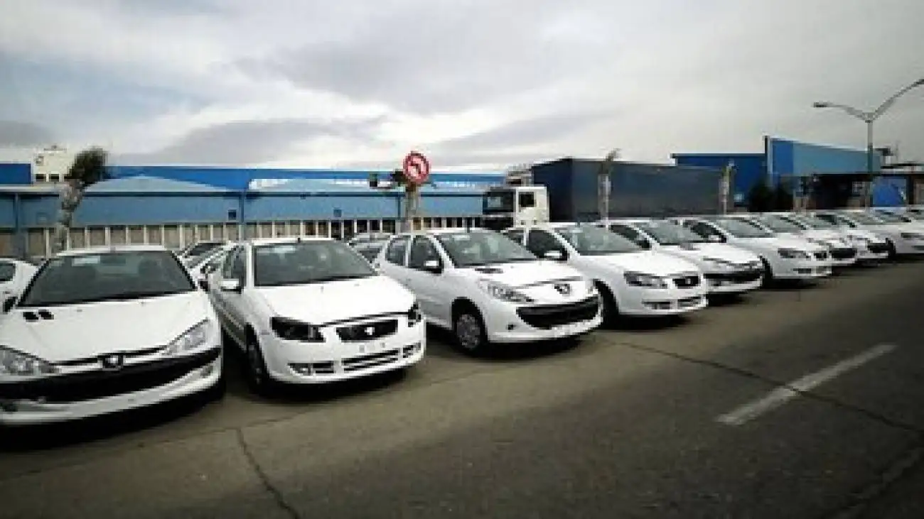 بازگشت دلالان سنتی به بازار خودرو -  چرا بازار خودرو در سرمای آذرماه داغ کرد؟