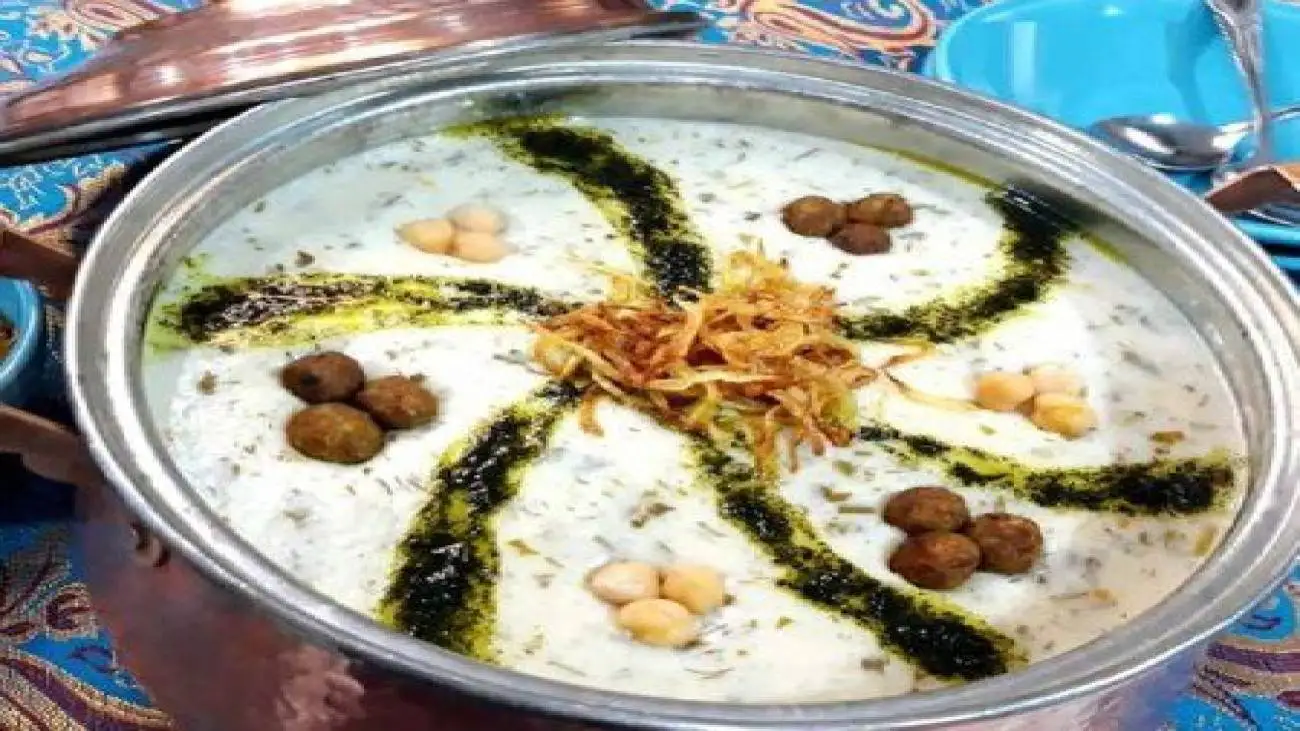 درست کردن آش ماست به روش شیرازی ها و اصفهانی ها