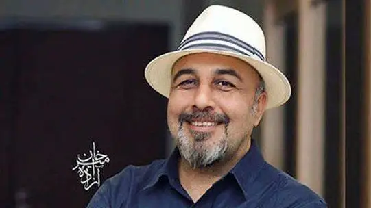 ویدیو  -  سوسن پرور: رضا عطاران کاملا شرایطی رو داره که لاکچری زندگی کنه ولی نداره، هنوز ماشین نداره، از هیچ جا قایم نمیشه ..