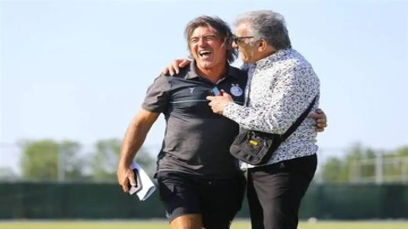 عکس -  جشن تولد ساپینتو در تمرین استقلال