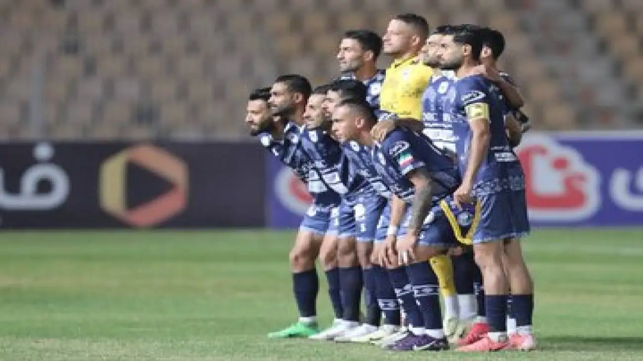 یک بازی دیگر لیگ برتر هم با تماشاگر شد