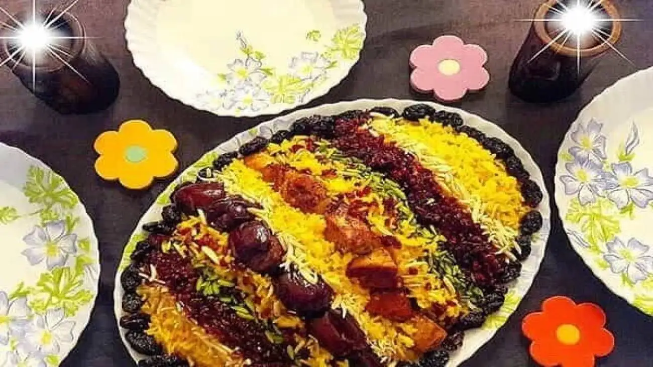 چه غذاهایی را می توان با خرما تهیه کرد؟