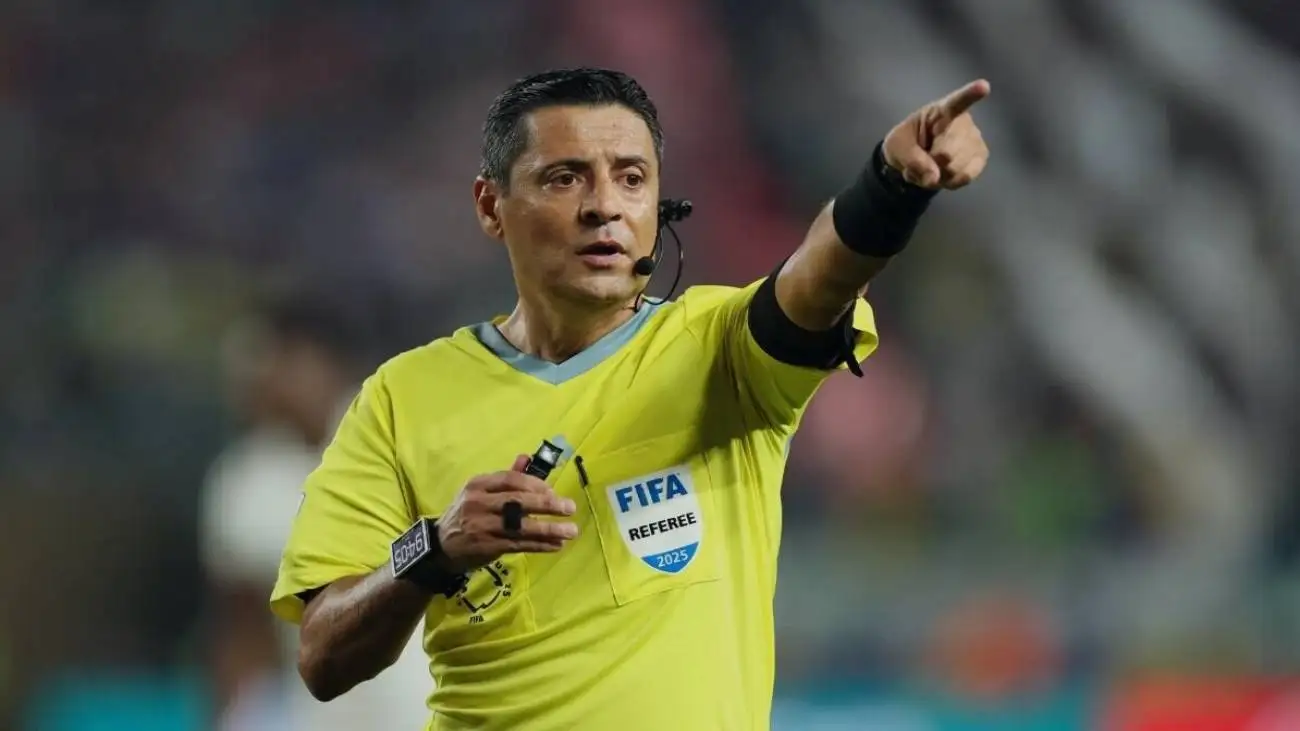 ویدیو  -  محمد فنایی پیشکسوت داوری: علیرضا فغانی نابغه داوری جهان است