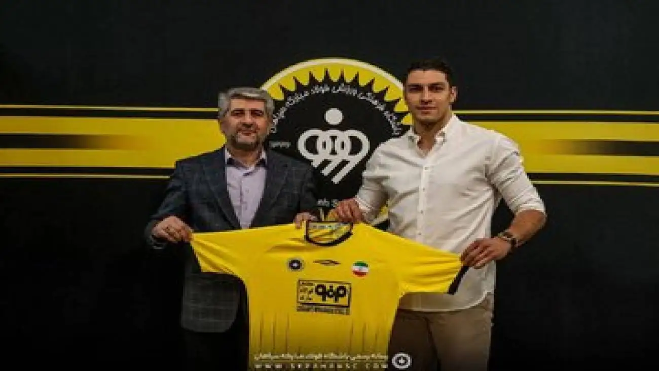 جلسه اخباری با مدیران سپاهان پس از حضور حسینی