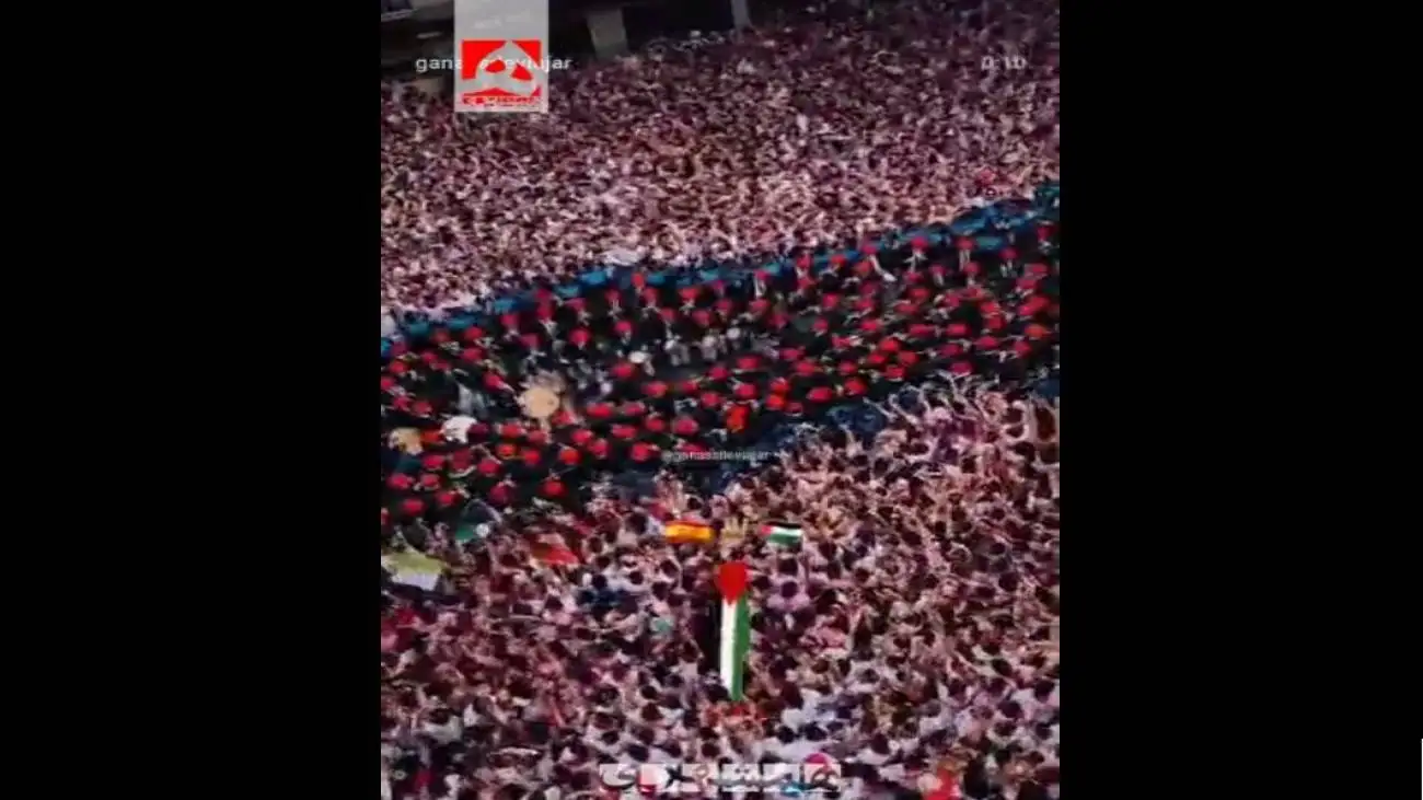 نقاشی بزرگ انسانی از نقشه فلسطین  -  ویدئو