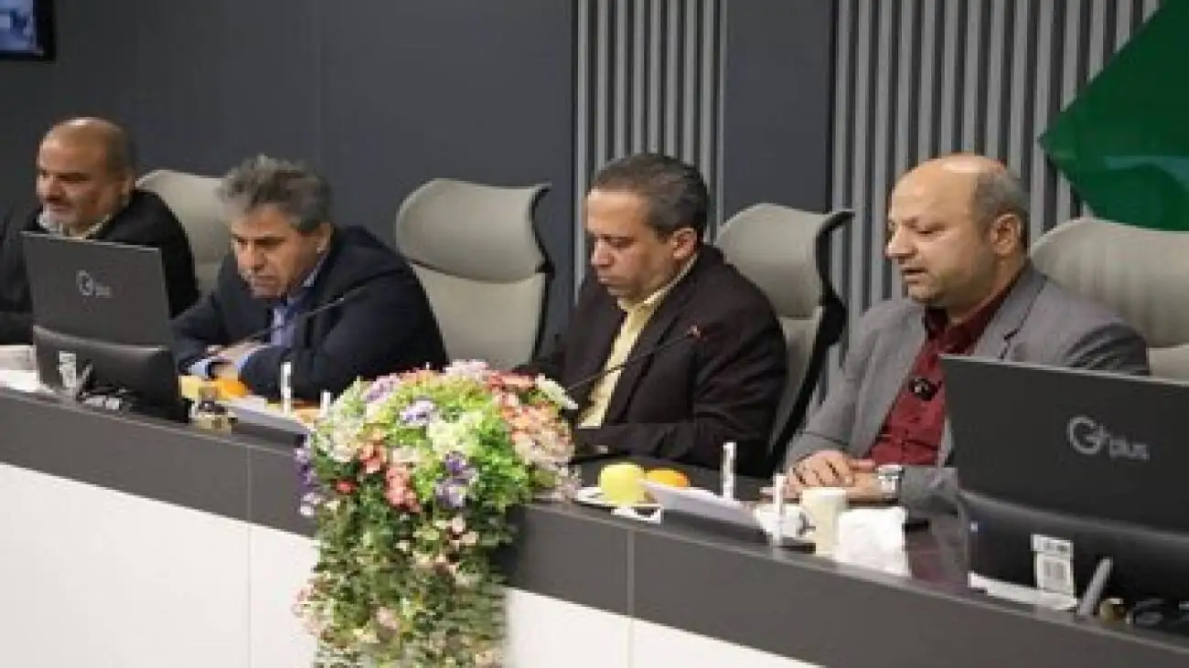 پنل تخصصی (چالش های نظام ارتباطی صنعت بیمه) برگزار شد