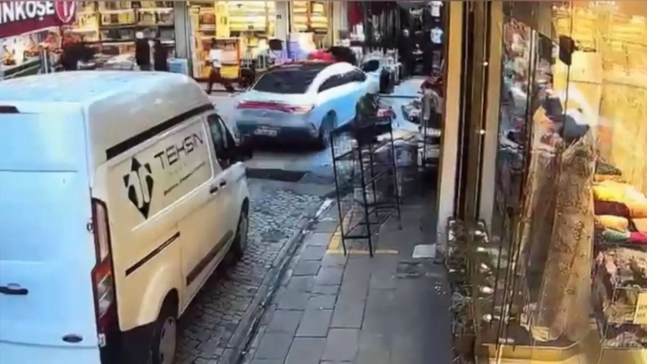 ویدیو  -  نتیجه شوکه کننده اشتباه محاسباتی راننده خودرو!