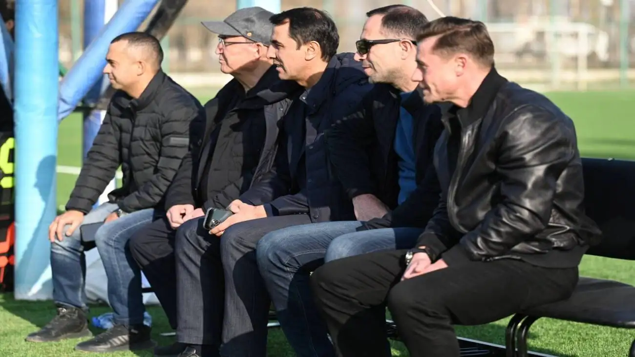 تصویر  -  ستاره سابق استقلال تماشاگر بازی تیم زنان