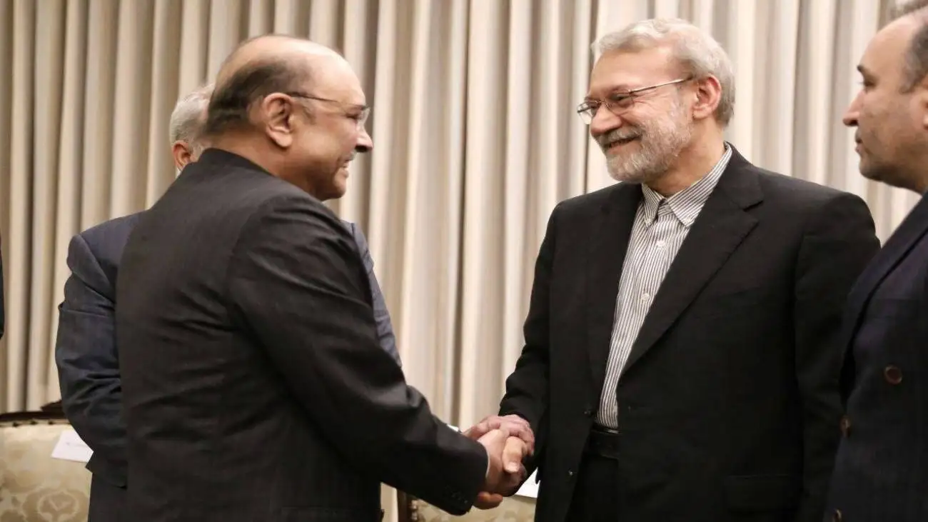 ویدیو  -  دیدار علی لاریجانی با رئیس جمهور پاکستان