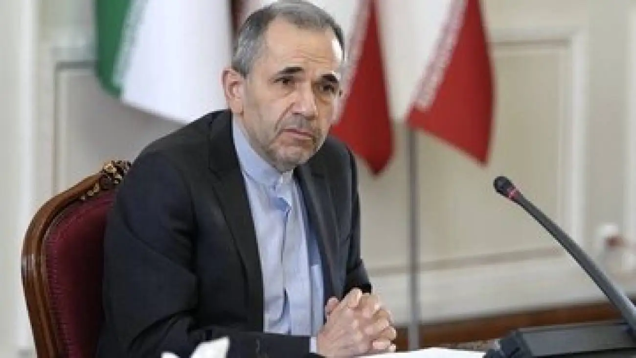تخت روانچی دفتر یادبود درگذشت پاپ فرانسیس را امضا کرد