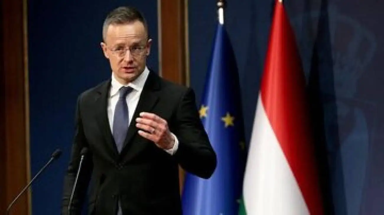 پاسخ عملی مجارستان به باج گیری اوکراین