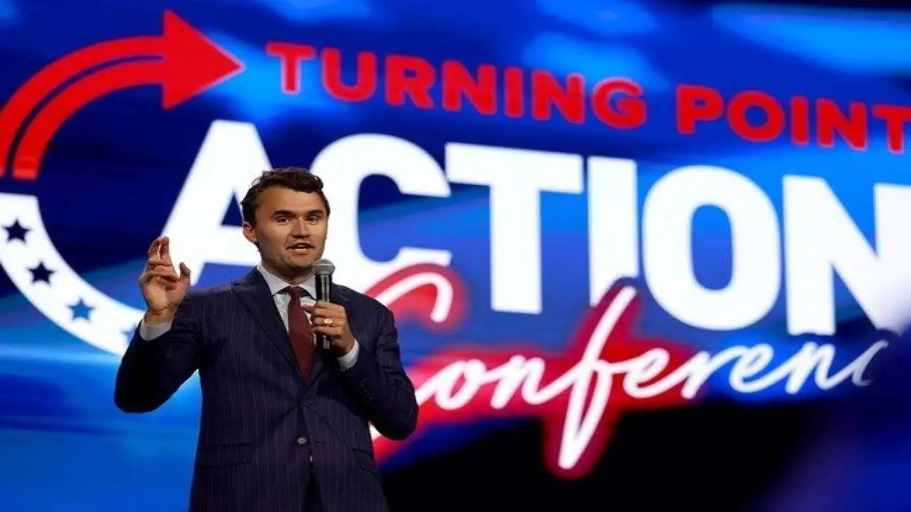 آمریکا در آستانه  انقلاب است؟