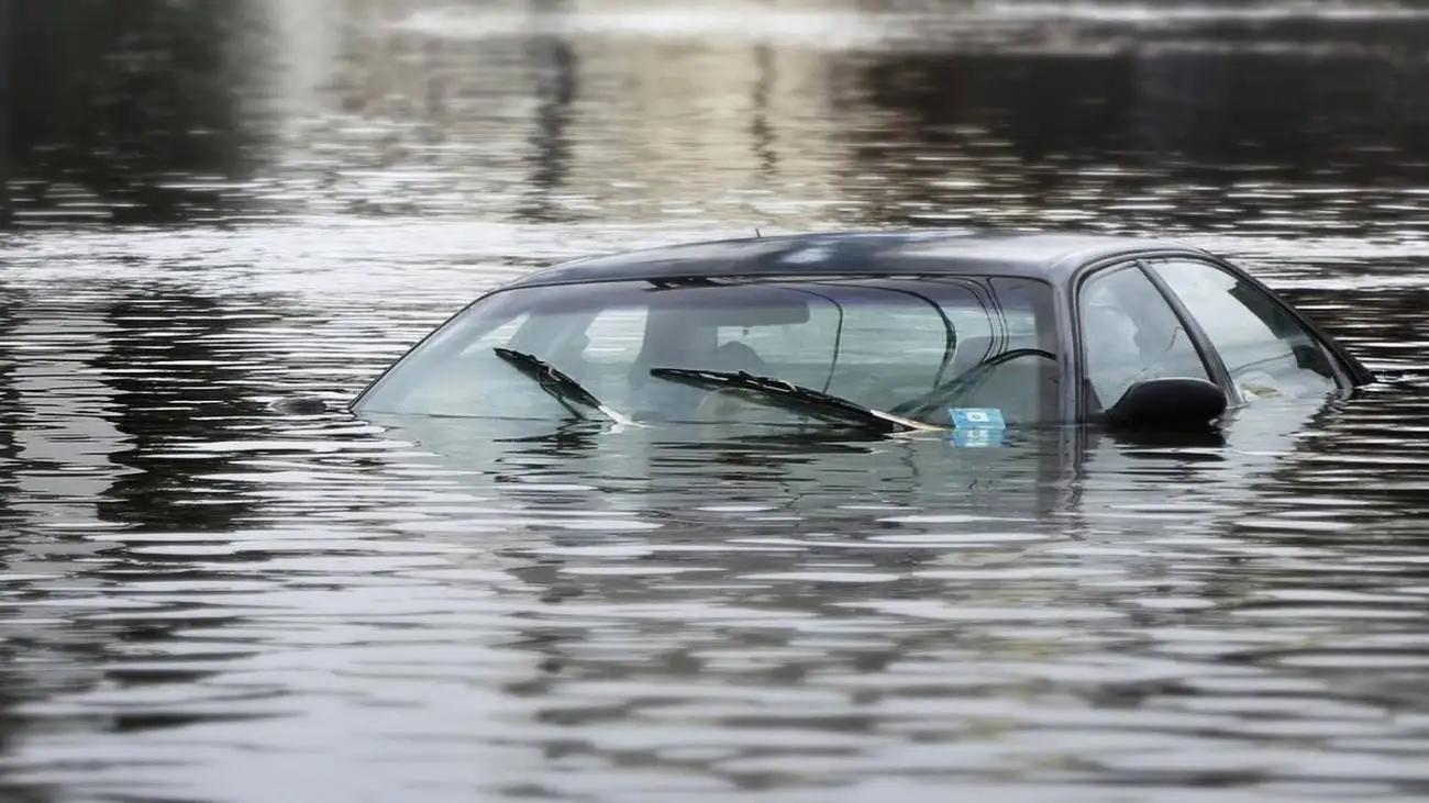 ویدیو  -  جاری شدن سیلاب در بشاگرد هرمزگان پس از بارندگی های شدید