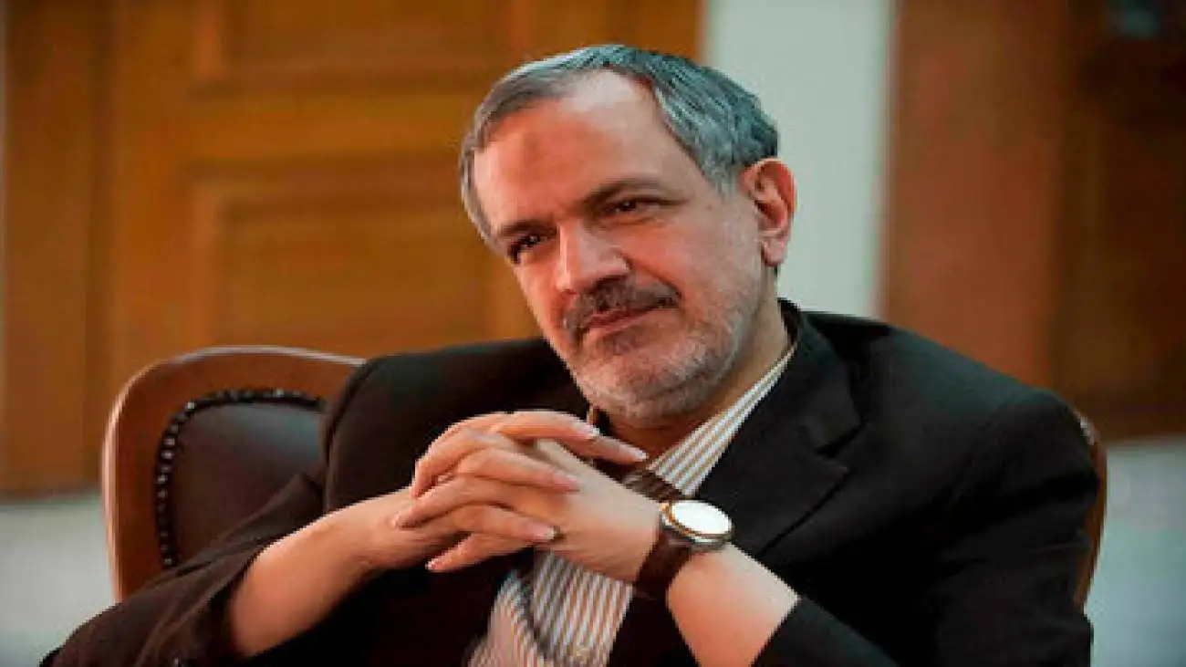 آیین (کتاب گردی) 12 ساله شد